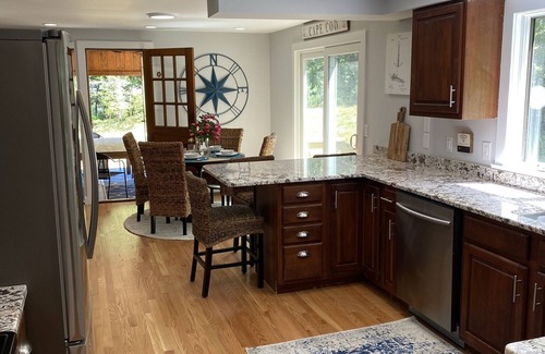 Chatham House | North Chatham Retreat – Renovated 3BR, 3.5BA + Bonus, 2900 Sq Ft