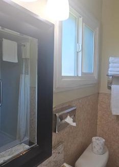 Crescent City Hotel | North Coast Inn