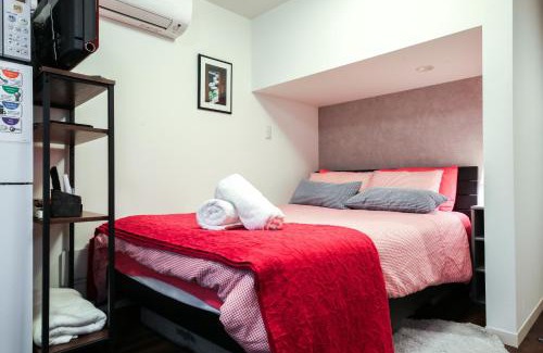 Yoyogi Hotel | North Cottage Studio Apartment with private entrance