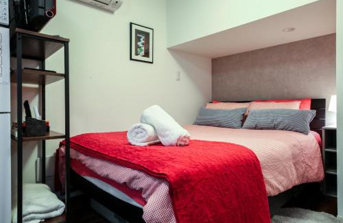 Yoyogi Hotel | North Cottage Studio Apartment with private entrance
