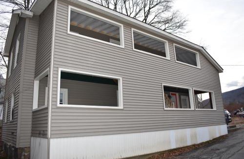 North Creek House | North Creek All Season Rental