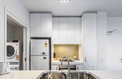 Carlton South Apartment | North Facing High Floor CBD City Sanctuary with Breathtaking Views