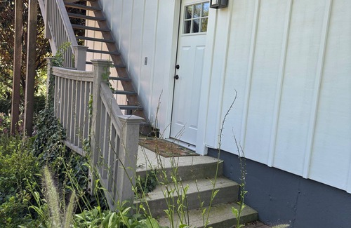 Aquebogue Apartment | North Fork Charmer