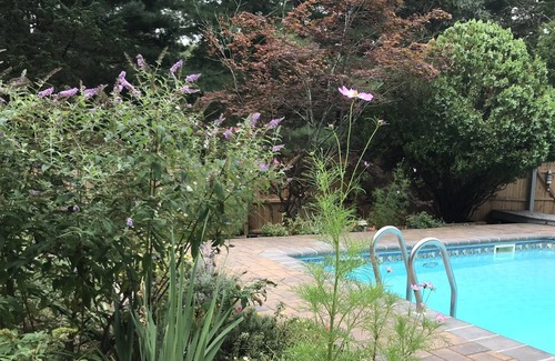 Cutchogue House | North Fork,Cutchogue-Nassau Point Home w Saltwater Pool, Private Beach Access