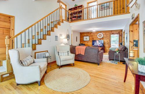 Jasper House | North Georgia Cabin with Hot Tub and Community Perks!