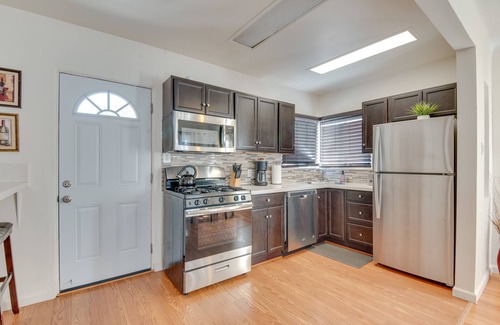 North Hollywood House | North Hollywood Getaway: 14 Mi to Downtown!