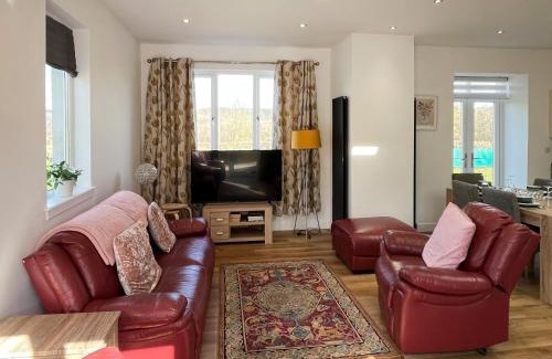 Perth House | North Lodge