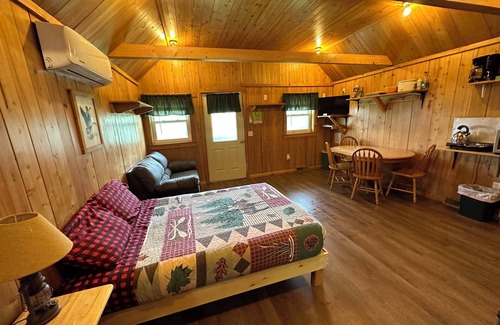 Fort Kent Cabin | North Maine Cabin 1 WiFi Trails All-Season