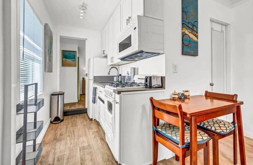 North Park House | North Park 1BR Cottage Prime Location with Parking