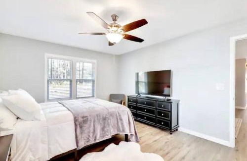 Northwest Raleigh House | North Raleigh Private Retreat