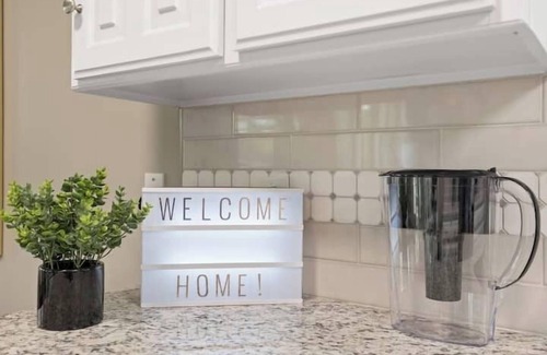 North Richland Hills House | North Richland Hills Resort - 3 BR & Pool!