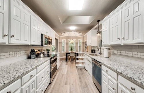 North Richland Hills House | North Richland Hills Resort - 3 BR & Pool!