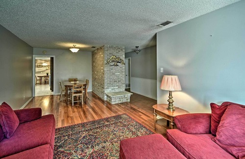 Vance Jackson House | North San Antonio Family Home, 8 Mi to Airport
