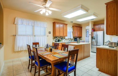 Stone Oak House | North San Antonio Vacation Rental w/Yard & Deck!