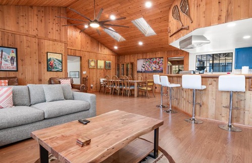 Fawnskin House | North Shore Chalet