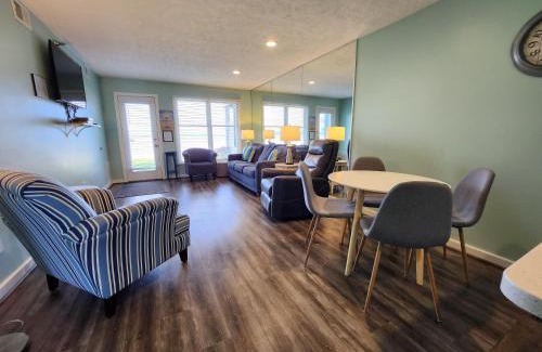 Traverse City House | North Shore Inn TC 102