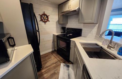 Traverse City House | North Shore Inn TC 307