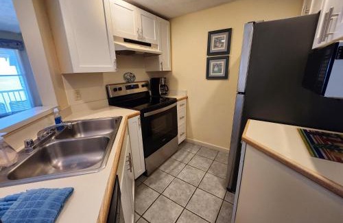 Traverse City House | North Shore Inn TC 306