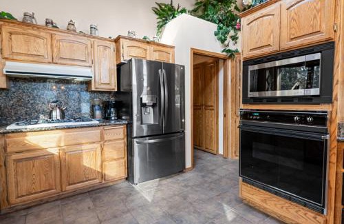 Fawnskin House | North Shore Lakefront - Spacious Lakefront with Hot Tub, & Game Room