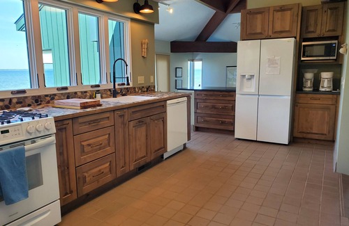 Cheboygan House | North Shore Retreat