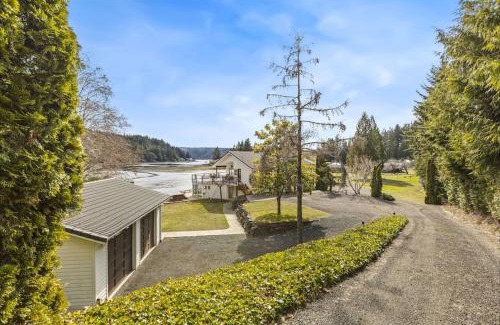 Tahuya House | North Shore Serenity