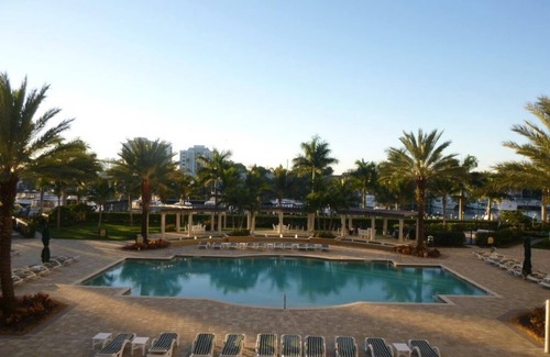 Fort Myers Condo | North Star Yacht Club- luxury waterfront living