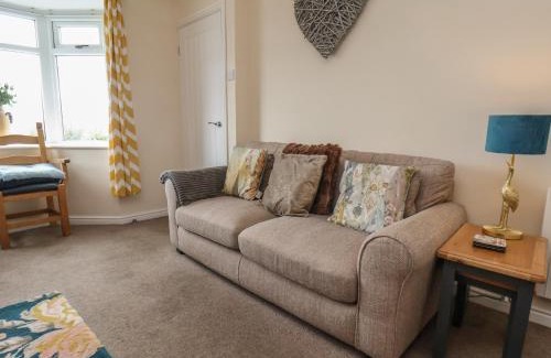 Loftus House | North Terrace