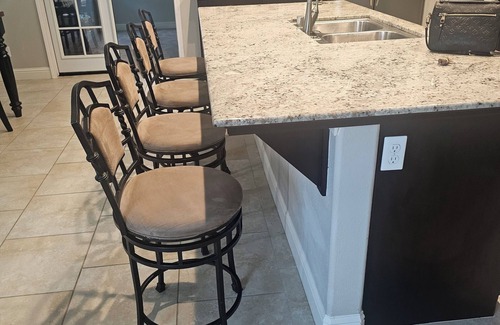 Visalia House | North Visalia Family Getaway – 5BR/3BA, Near Parks & Sequoia NP, Sleeps 12