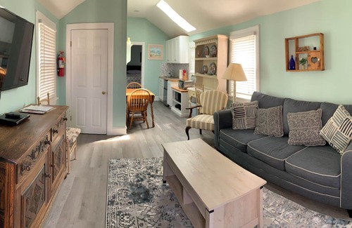 Cape May - Wildwood Cottage | North Wildwood Beach Cottage 3 blocks to beach and boardwalk