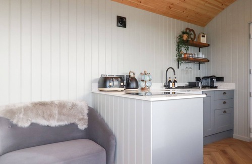 Bude Cottage | Northcott Hut