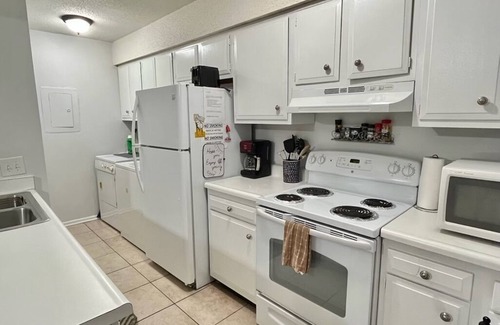 Northeast Pensacola Condo | Northeast Pensacola Cottage with Pool