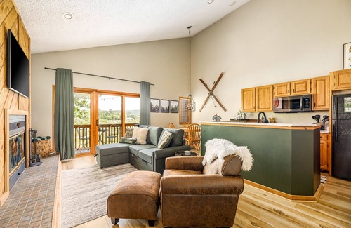 Mancelona Condo | Northern Michigan paradise! sleeps 7 KING bed. Private association outdoor pool
