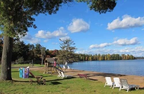 Minocqua Apartment | Northern Resort #17 S