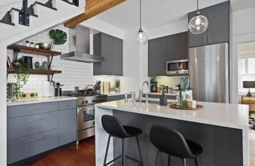 Alphabet Historic District Apartment | Northern Spy: Luxury 2 bed, Steps to 23rd!