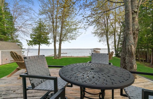 Cheboygan Cottage | Northern Tranquility on Black Lake