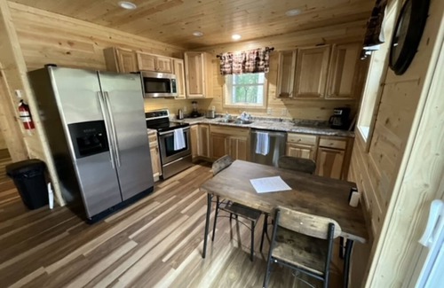 Briggsville Cabin | Northern Way Cabin 9 miles to Wis Dells