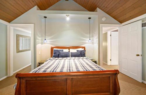Saugatuck House | Northgate