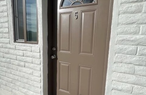 Tucson House | Northwest 1BR Jr. Suite with Laundry and Parking