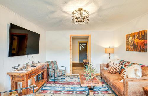 Minocqua House | Northwood Tours Escape with Boat Dock Access!