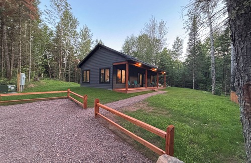 Mellen Cabin | Northwoods Cabin Getaway – Perfect for Hiking, Waterfalls, UTV/ATV & More!