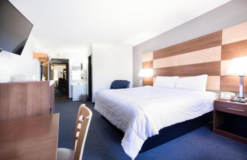 Minocqua Hotel | Northwoods Inn & Suites Minocqua