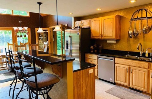 Florence House | Northwoods Paradise on Keyes Lake sleeps 12