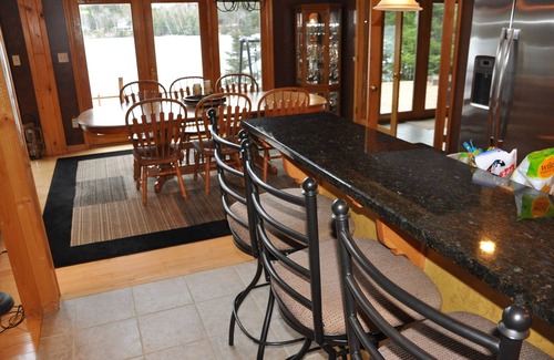 Florence House | Northwoods Paradise on Keyes Lake sleeps 12