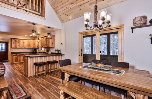 Minocqua Cabin | Northwoods Trailside Getaway