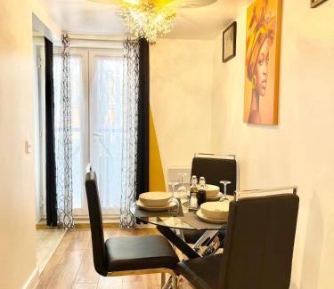Chadwell Apartment | Norwich Delight Apartment