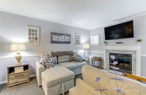 Norwich Apartment | Norwich Vacation Rental with Golf Course Views!