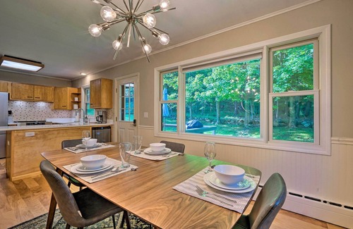Manchester Center House | Nostalgic Vermont Escape in Manchester Center