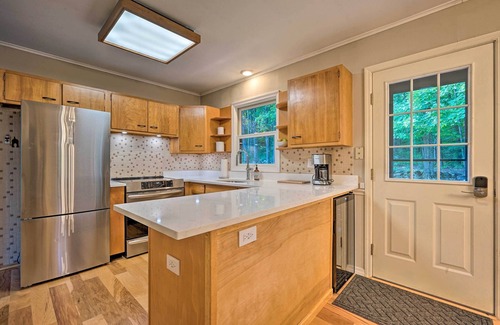 Manchester Center House | Nostalgic Vermont Escape in Manchester Center