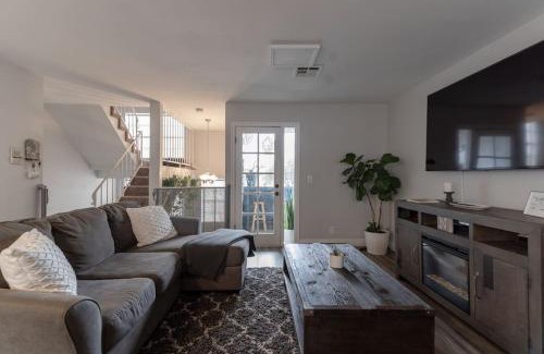 Lincoln Acres Apartment | Not taking reservations