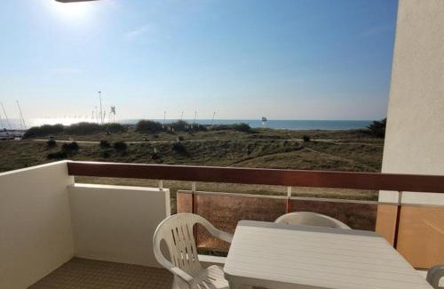 Notre-Dame-de-Monts Apartment | Notre-Dame-de-Monts - Appart 2 ch. vue océan, 6 pers., animaux admis, parking - FR-1-540-240